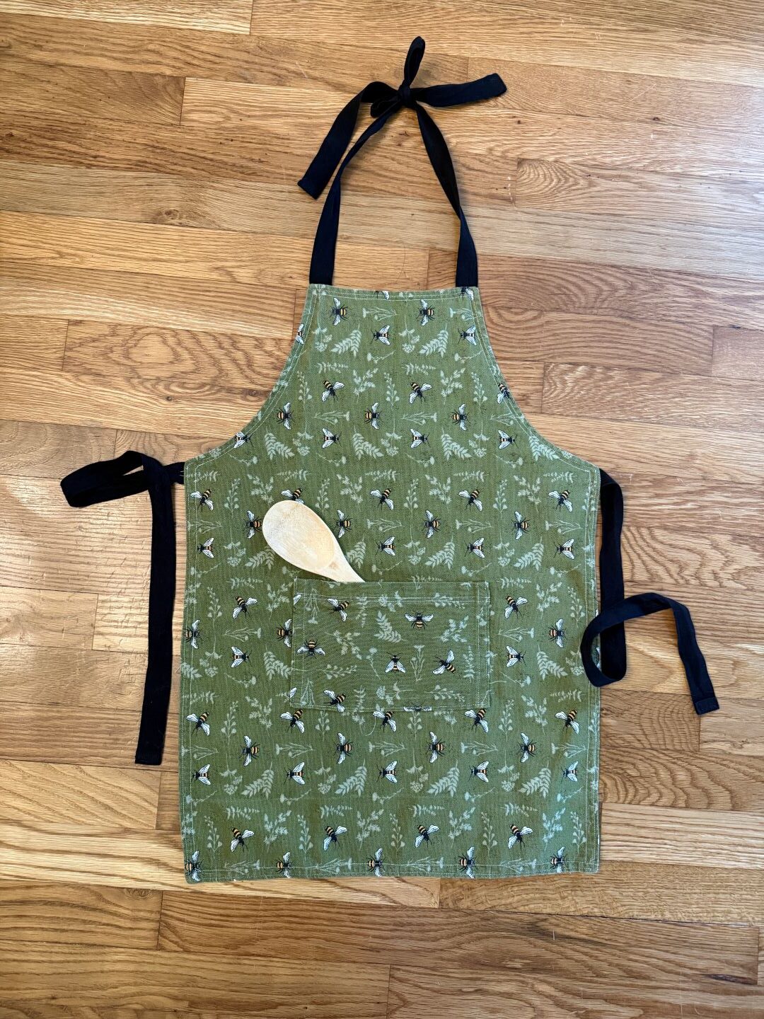 Children's Bee-Patterned Tie-Back Apron