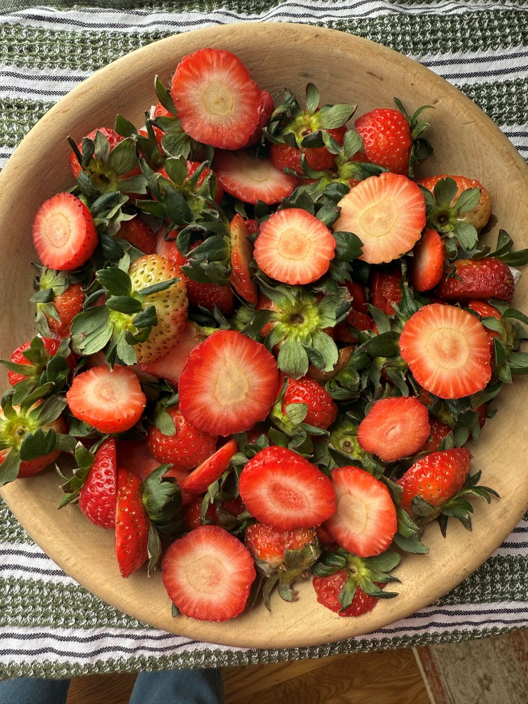 Better Than Store-Bought Strawberry Simple Syrup from Scraps